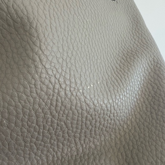 Roots Grey Bucket Crossbody Bag - Picture 6 of 13